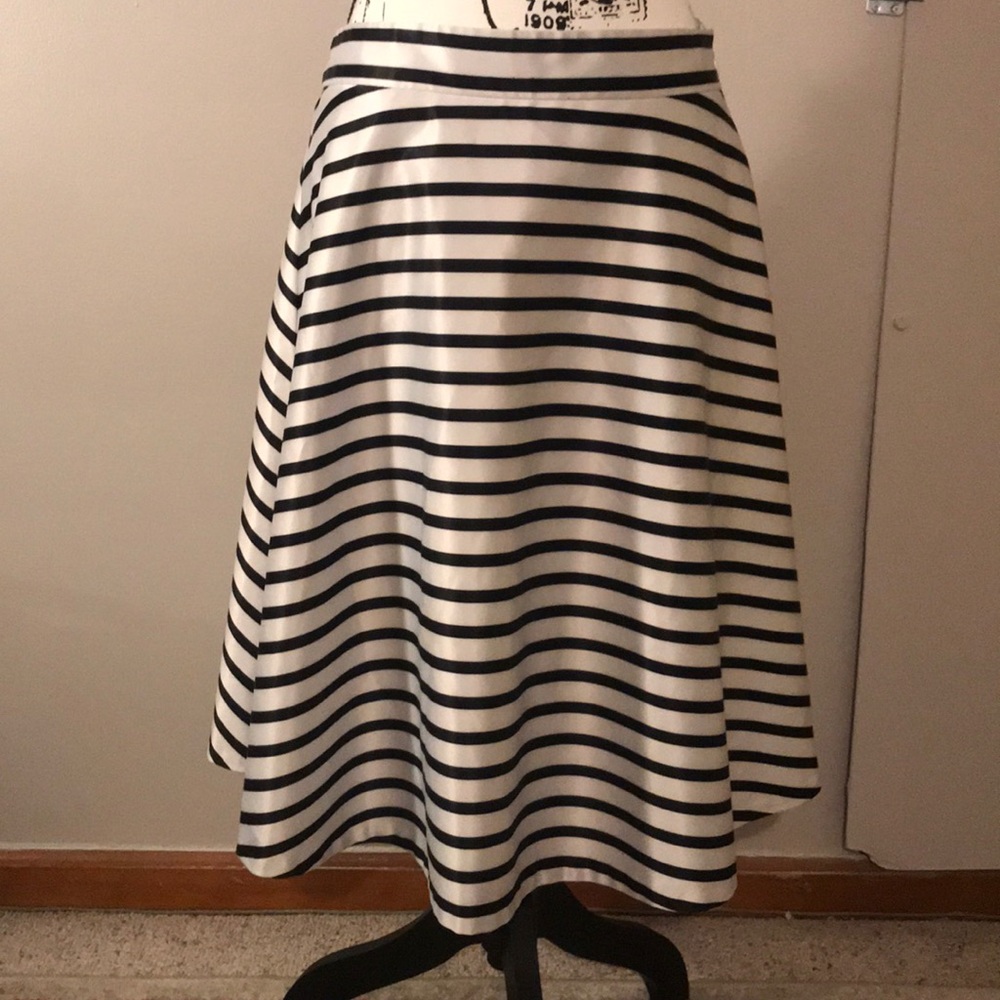 Size 8 the Limited Black and White Striped Skirt